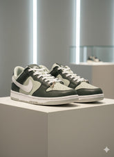 NKE SB DUNK SNEAKER